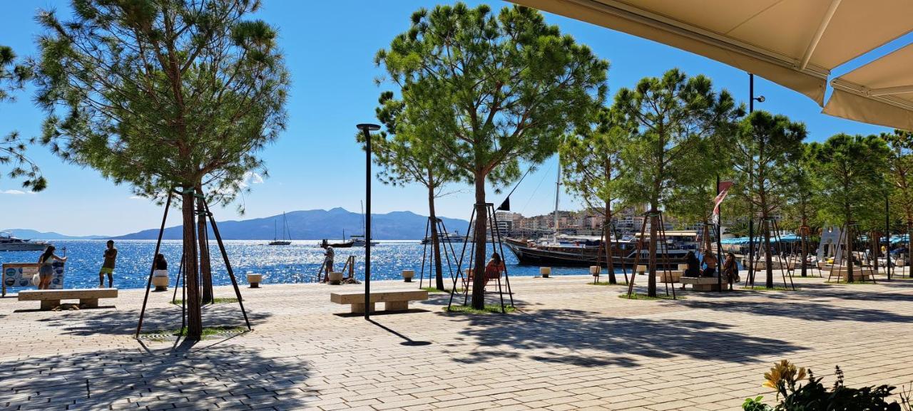 Apartment Alex Sarandë Buitenkant foto