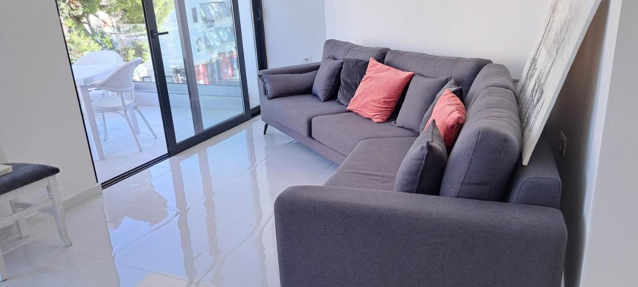 Apartment Alex Sarandë Buitenkant foto